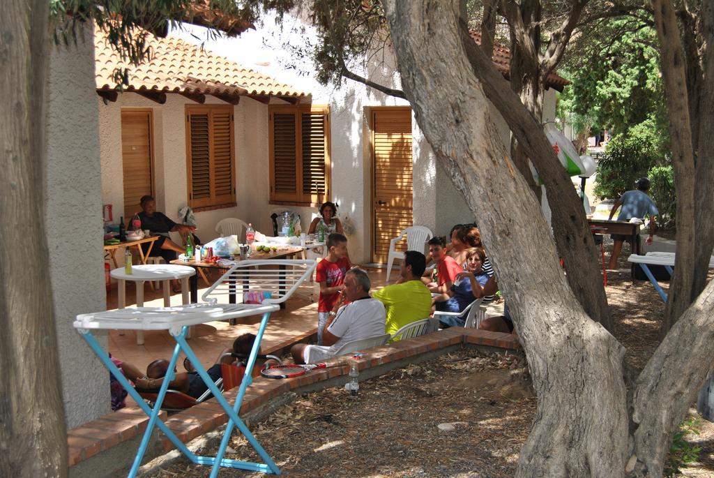 Camping B&B Gioiosa Gioiosa Marea Exterior foto